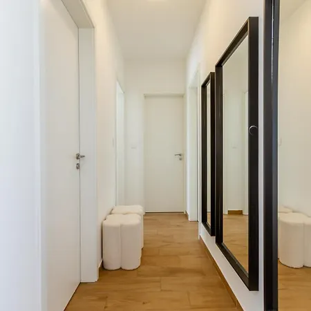 דירה 3br Premium Skyline Penthouse W Ac By Nw