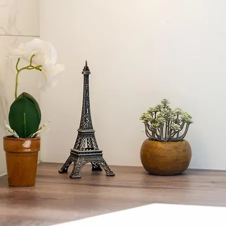 3br Premium Skyline Penthouse W Ac By Nw דירה *