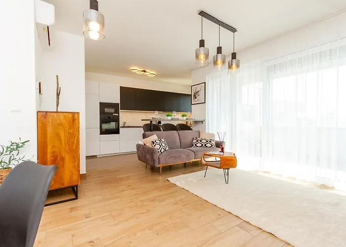 3br Premium Skyline Penthouse W Ac By Nw Appartamento