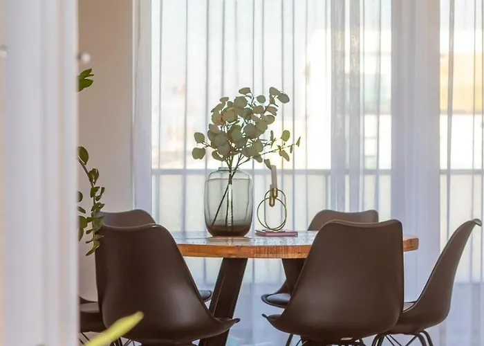 3br Premium Skyline Penthouse W Ac By Nw Διαμέρισμα *