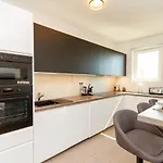 Apartmán 3br Premium Skyline Penthouse W Ac By Nw Budapešť